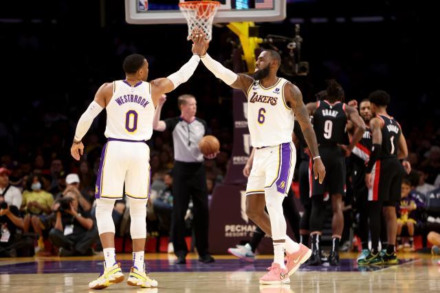 bob半岛体育平台-湖人开季至今难求一胜！三分命中率21%怎么赢？